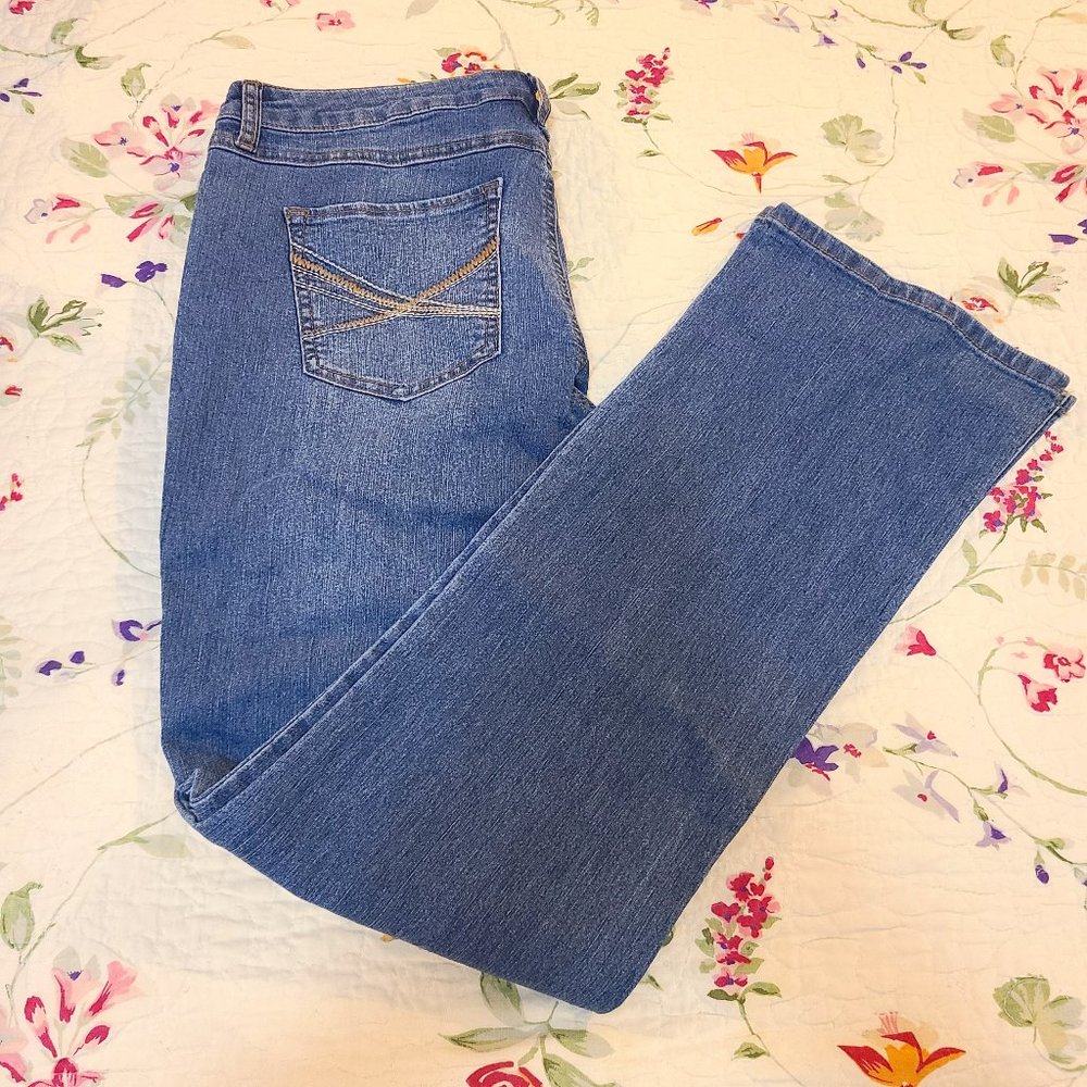 Natural reflections Jeans size 10 (0148)